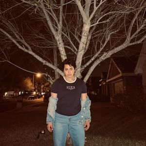 Meet your Posher, Iris